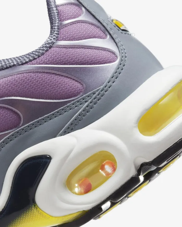 All Shoes Women Nike Air Max Plus Violet Dustmidnight Navycool Greyhigh Voltage