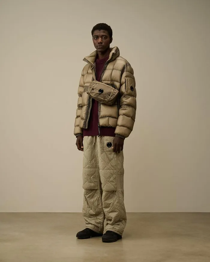 CP Company Jacket and Coats DD Shell Hooded Short Down Jacket Vintage Khaki Beige 8211 Man
