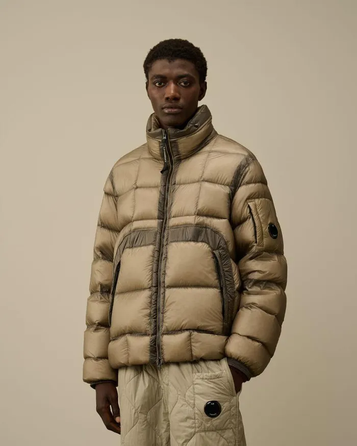 CP Company Jacket and Coats DD Shell Hooded Short Down Jacket Vintage Khaki Beige 8211 Man