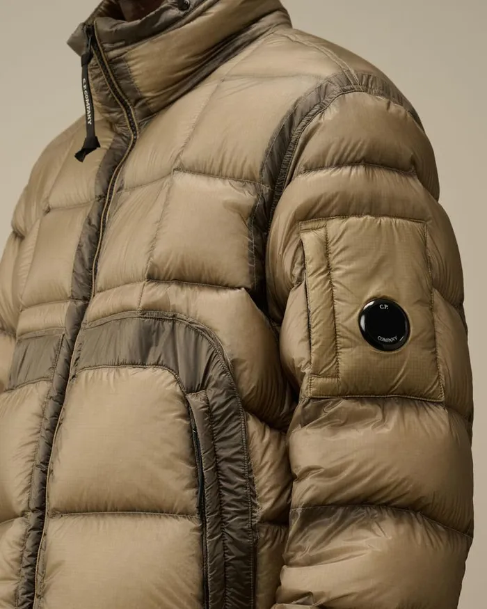 CP Company Jacket and Coats DD Shell Hooded Short Down Jacket Vintage Khaki Beige 8211 Man