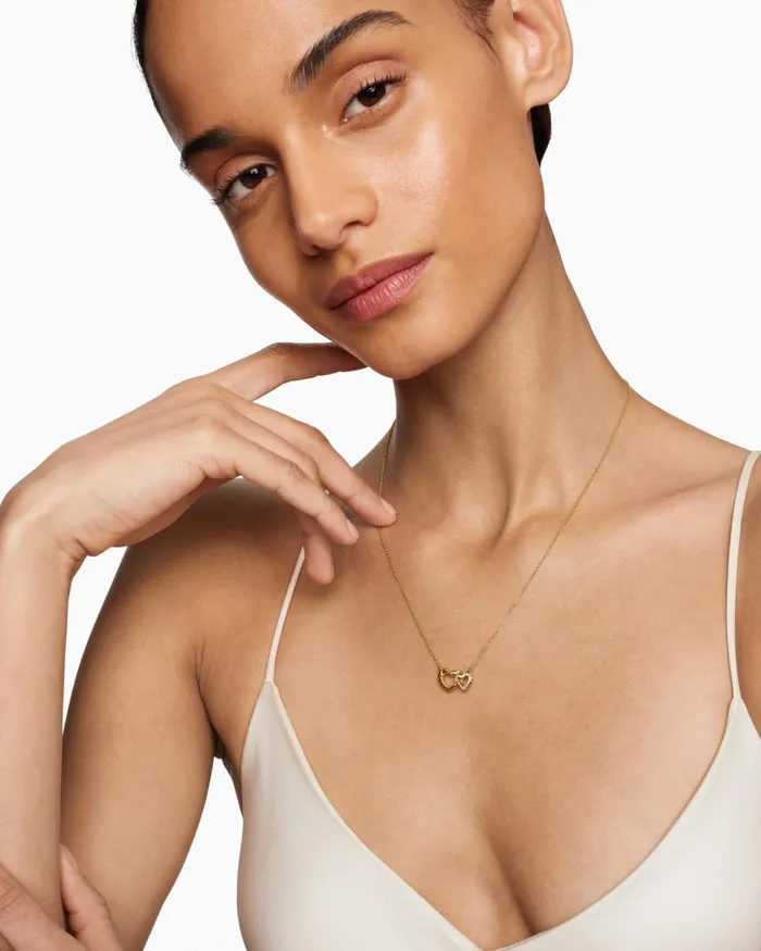 Cable Collectibles Interlocking Heart Necklace In 18K Yellow Gold With Diamonds 206mm Women David Yurman Pendant Cable Collectibles Interlocking Heart Necklace In 18K Yellow Gold With Diamonds 206mm Women David Yurman Pendant