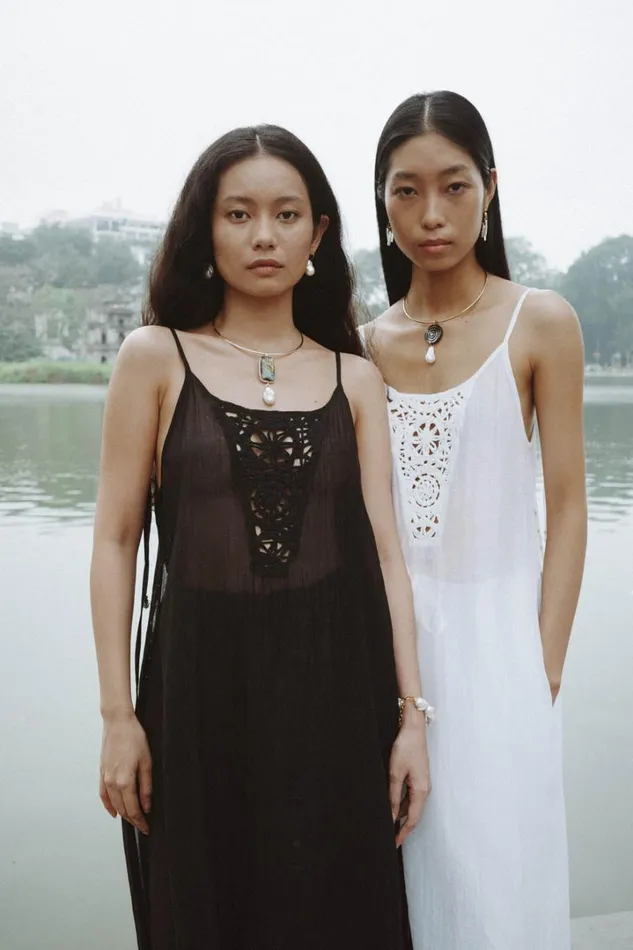 Chan Luu Dresses Women Carmen Crochet Tunic Black