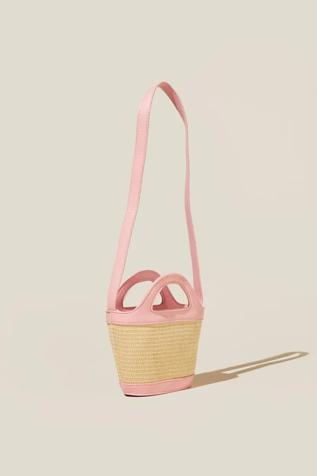 Girls Bags and Backpacks Cotton On Annie Woven Cross Body Bag Naturalpink Gerbera Girls Bags and Backpacks Cotton On Annie Woven Cross Body Bag Naturalpink Gerbera