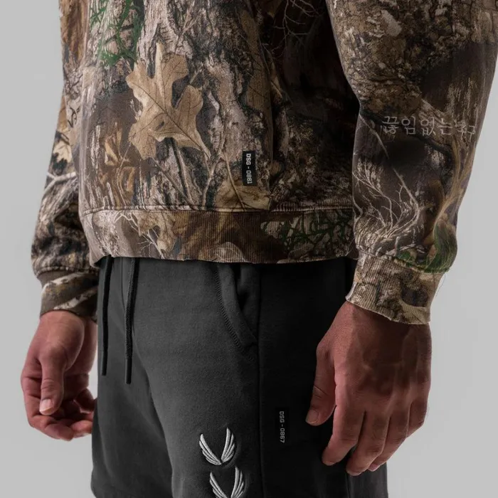 Hoodies and Sweatshirts Men ASRV Tech Essential Distressed Crewneck Realtree Camo