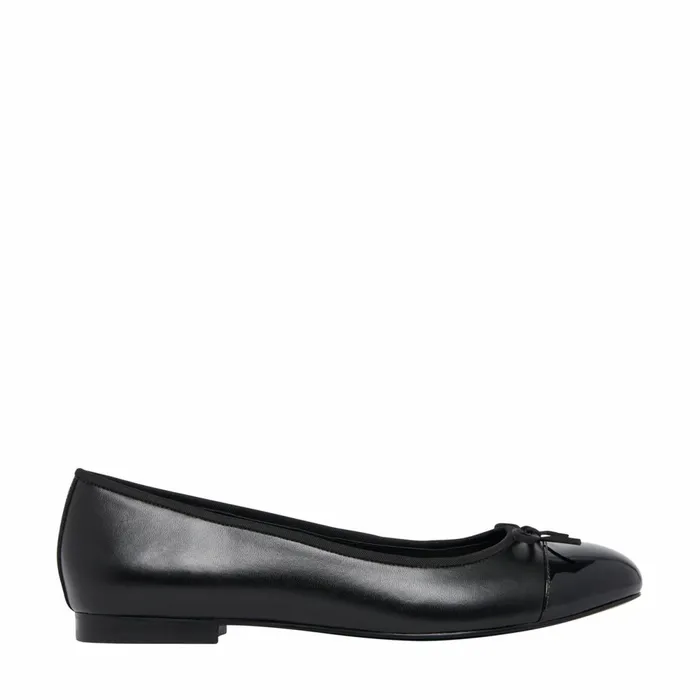 JINKS Black Women Nine West Flats