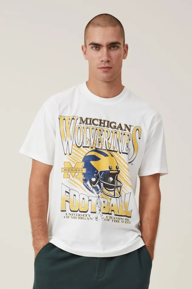 Men Tees and Tanks Cotton On License Loose Fit College TShirt Lcn Img Vintage Whitemichigan 8211 Helmet Men Tees and Tanks Cotton On License Loose Fit College TShirt Lcn Img Vintage Whitemichigan 8211 Helmet