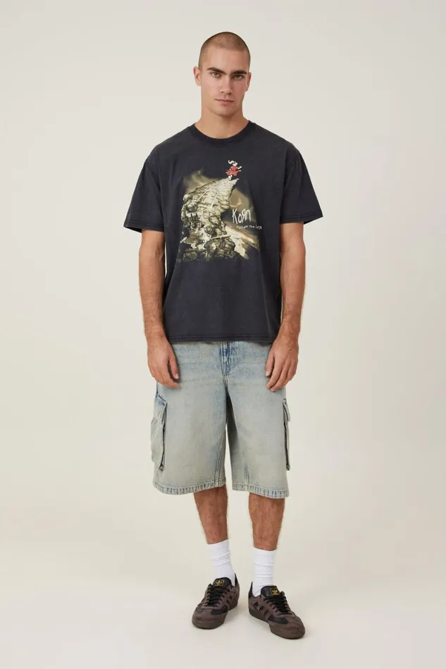 Men Tees and Tanks Cotton On Premium Loose Fit Music TShirt Lcn Wmg Blackkorn 8211 Follow The Leader Men Tees and Tanks Cotton On Premium Loose Fit Music TShirt Lcn Wmg Blackkorn 8211 Follow The Leader