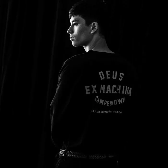 Mens Deus Ex Machina Classics Camperdown Address Long Sleeve Tee 8211 Black Black Mens Deus Ex Machina Classics Camperdown Address Long Sleeve Tee 8211 Black Black