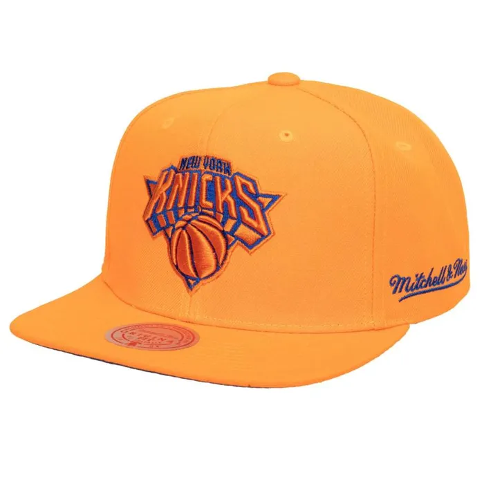 Mitchell and Ness Christmas Day Snapback NBA New York Knicks Men Hats and Headwear Mitchell and Ness Christmas Day Snapback NBA New York Knicks Men Hats and Headwear