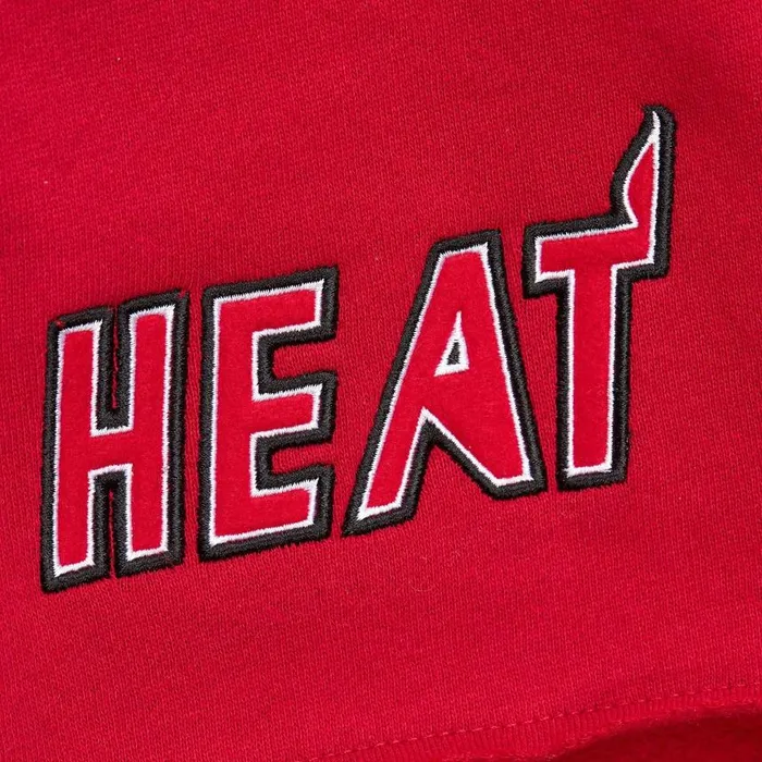 Mitchell and Ness Postgame Fleece Shorts Vintage Logo Miami Heat Men Shorts Mitchell and Ness Postgame Fleece Shorts Vintage Logo Miami Heat Men Shorts