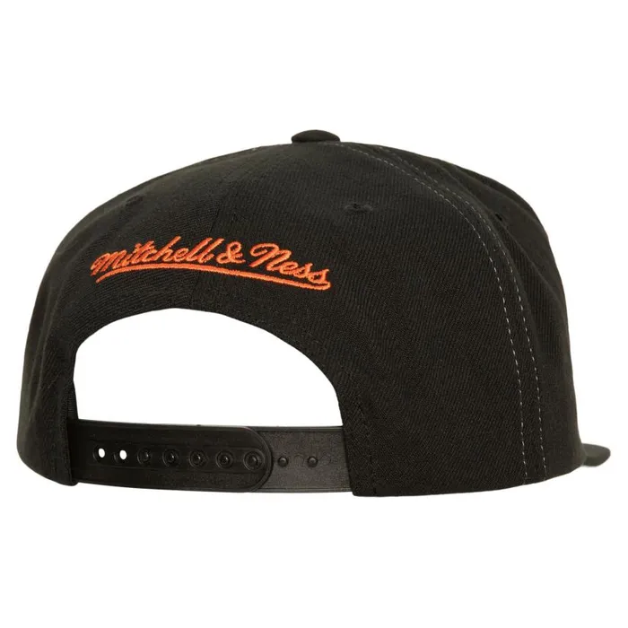 Mitchell and Ness Varsity Bust Snapback New York Islanders Men Hats and Headwear Mitchell and Ness Varsity Bust Snapback New York Islanders Men Hats and Headwear