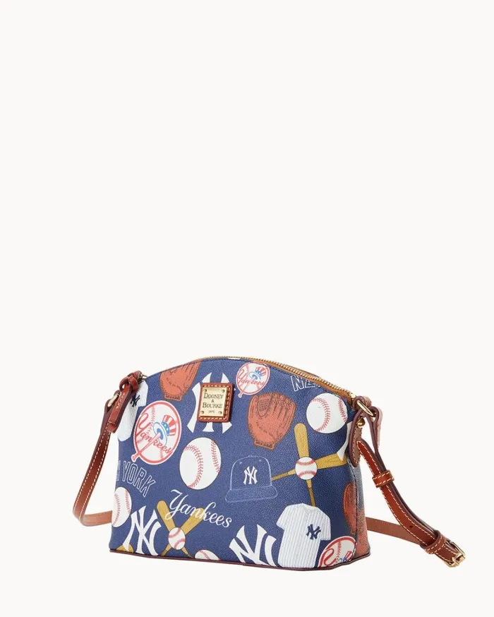 MLB Yankees Suki Crossbody Yankees Women Dooney and Bourke Crossbodies MLB Yankees Suki Crossbody Yankees Women Dooney and Bourke Crossbodies
