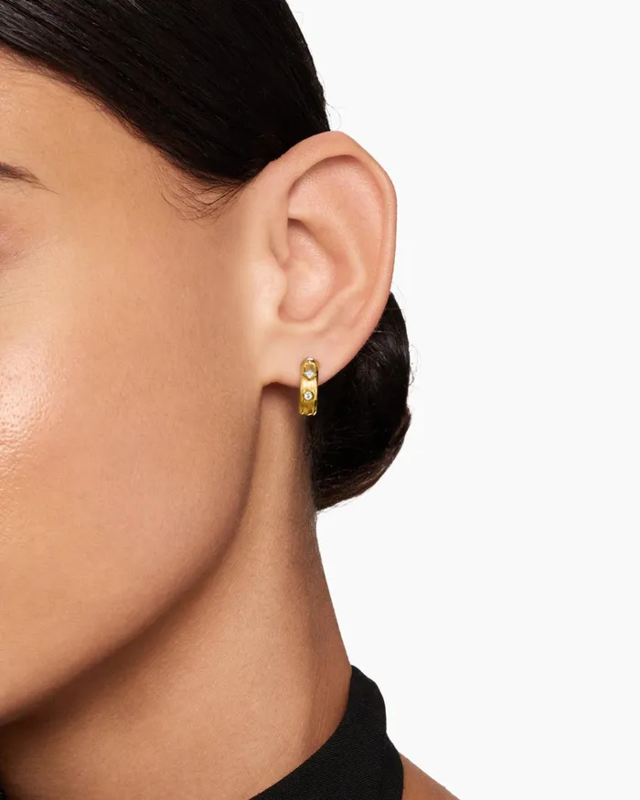 Modern Renaissance Huggie Hoop Earrings In 18K Yellow Gold With Diamonds 123mm Women David Yurman Hoop Modern Renaissance Huggie Hoop Earrings In 18K Yellow Gold With Diamonds 123mm Women David Yurman Hoop