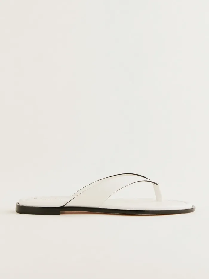 Reformation Sandals Jessie Thong Sandal Whiteblack 8211 Women Reformation Sandals Jessie Thong Sandal Whiteblack 8211 Women