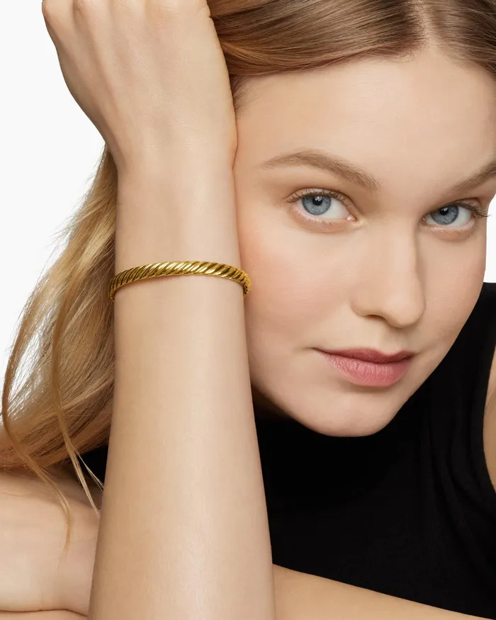 Sculpted Cable Bangle Bracelet In 18K Yellow Gold 62mm Women David Yurman Bangle Sculpted Cable Bangle Bracelet In 18K Yellow Gold 62mm Women David Yurman Bangle
