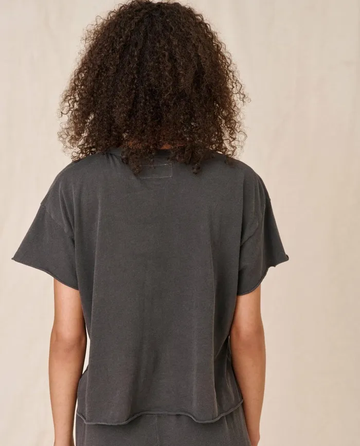 Tees Women The Great The Crop Tee Solid Washed Black Tees Women The Great The Crop Tee Solid Washed Black