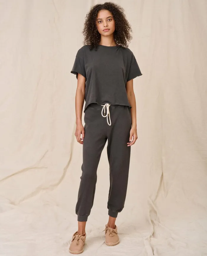 Tees Women The Great The Crop Tee Solid Washed Black Tees Women The Great The Crop Tee Solid Washed Black