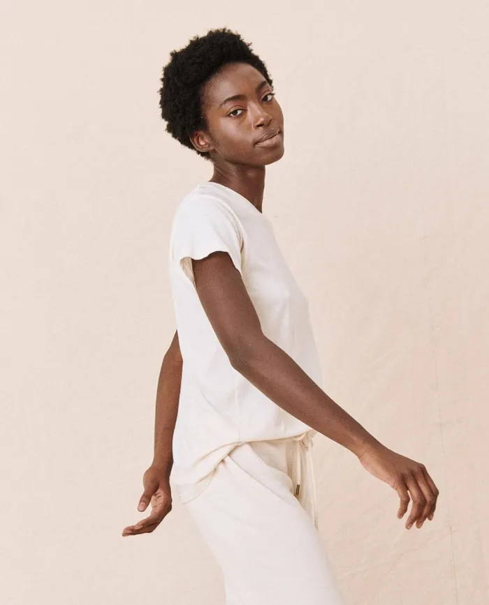 Tees Women The Great The Slim Tee Washed White Tees Women The Great The Slim Tee Washed White