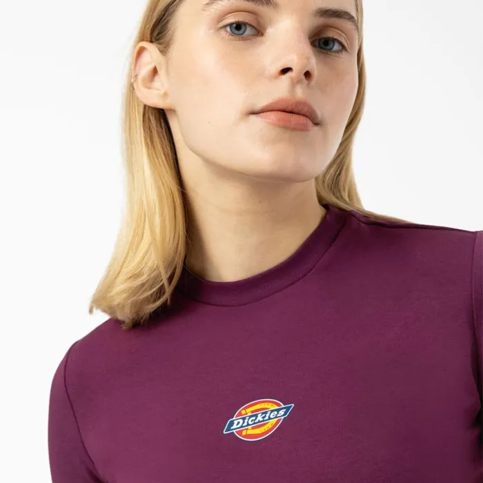 Women039s Maple Valley Logo Cropped TShirt Grape Wine Grape Wine gw9 Women Dickies Cropped Tops Women039s Maple Valley Logo Cropped TShirt Grape Wine Grape Wine gw9 Women Dickies Cropped Tops