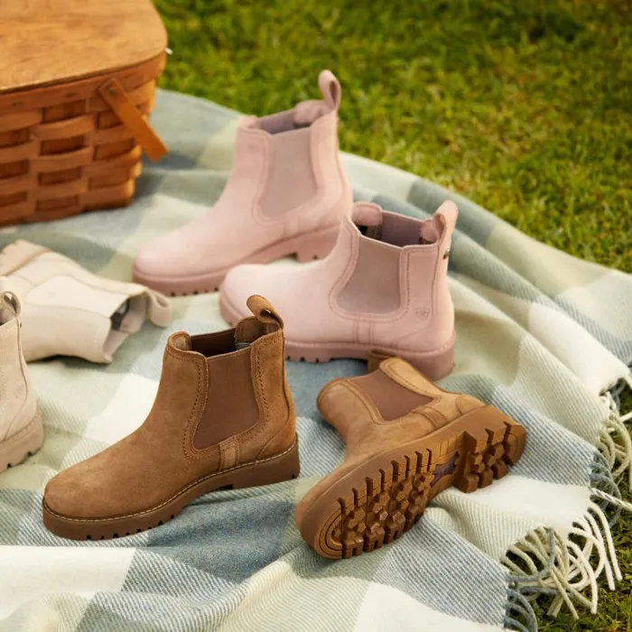 Women Booties Ariat Wexford Lug Chelsea Boot Dark Moss Women Booties Ariat Wexford Lug Chelsea Boot Dark Moss