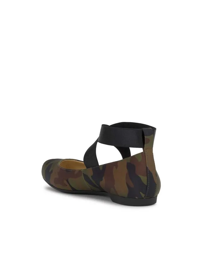 Women Jessica Simpson Flats Mandalaye Ballet Flat In Forest Camo