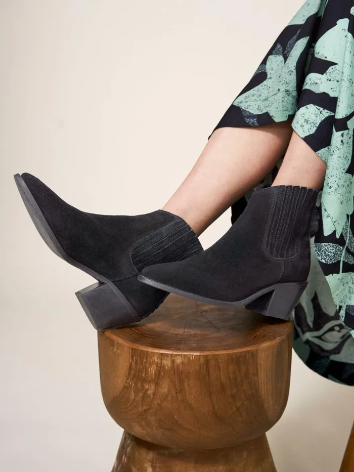 Women White Stuff BOOTS 15 OFF Cherry Suede Ankle Boot Pure Black Women White Stuff BOOTS 15 OFF Cherry Suede Ankle Boot Pure Black
